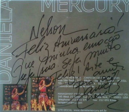 regalo a nelson uno de los tantos fans de daniela  el dia de su cumple